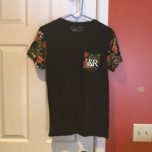Young and Reckless T-shirt, size medium